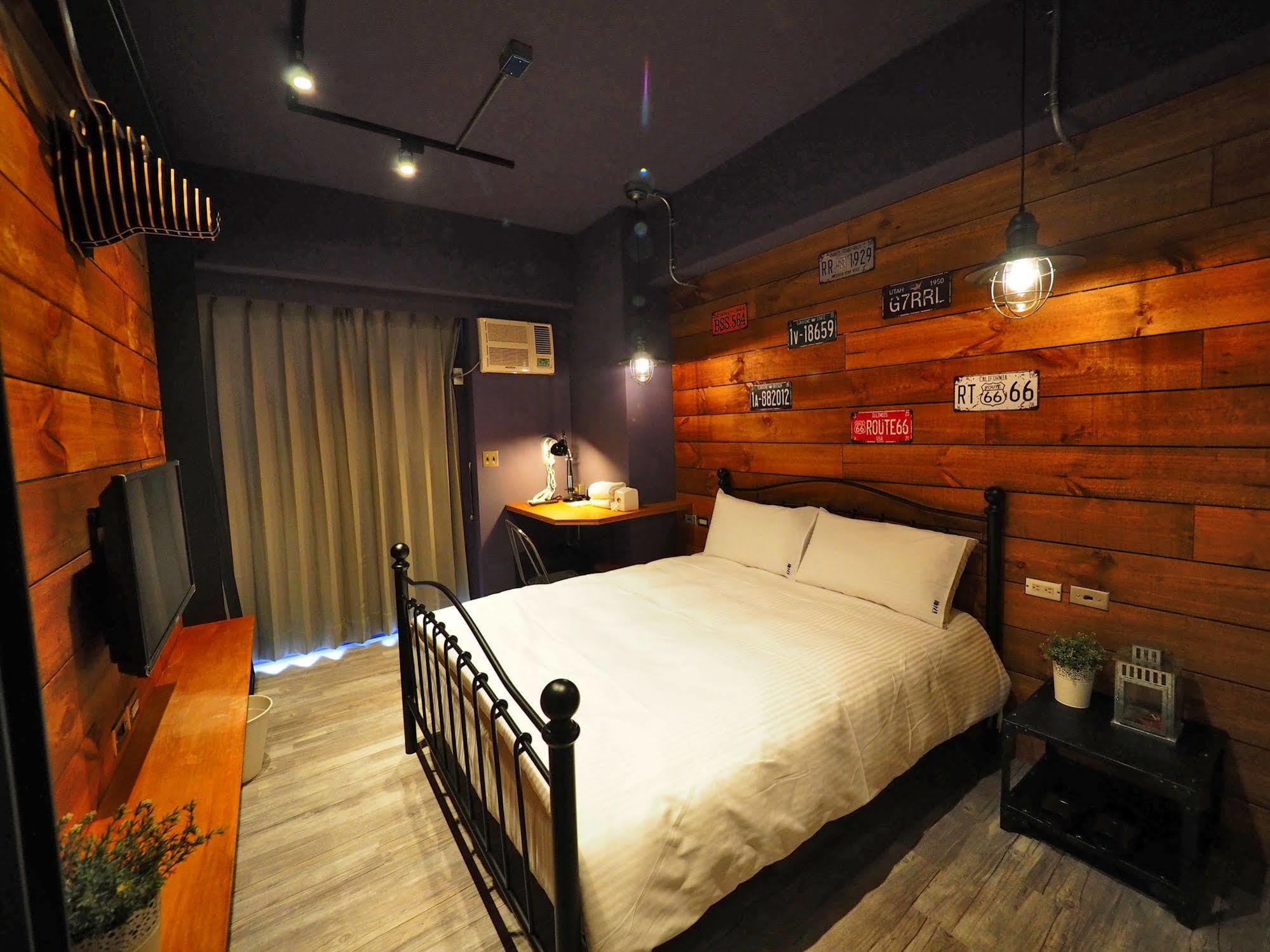 Loft Hostel Fengjia Taichung Eksteriør billede